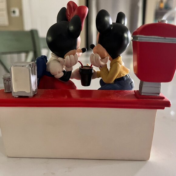 Disney Mickey & Minnie Sweethearts of the 50s Collection - Soda Shop - Picture 3 of 4